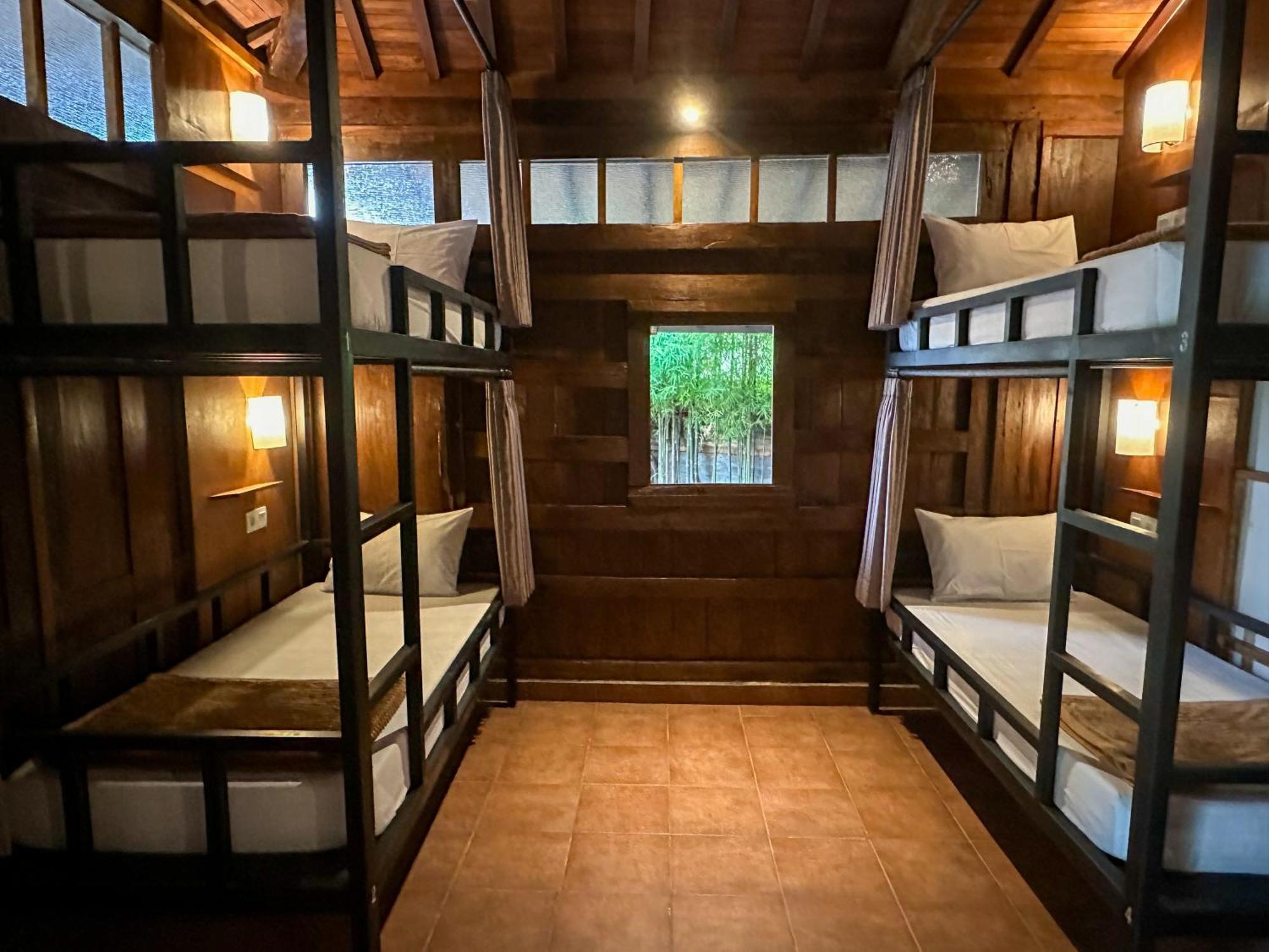 In Da Lodge Убуд Экстерьер фото